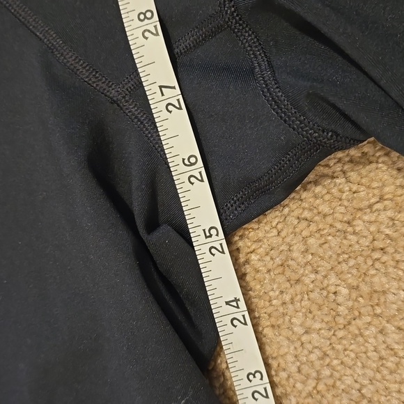 🍇Under Armour Rush Leggings🍇 - Picture 3 of 7